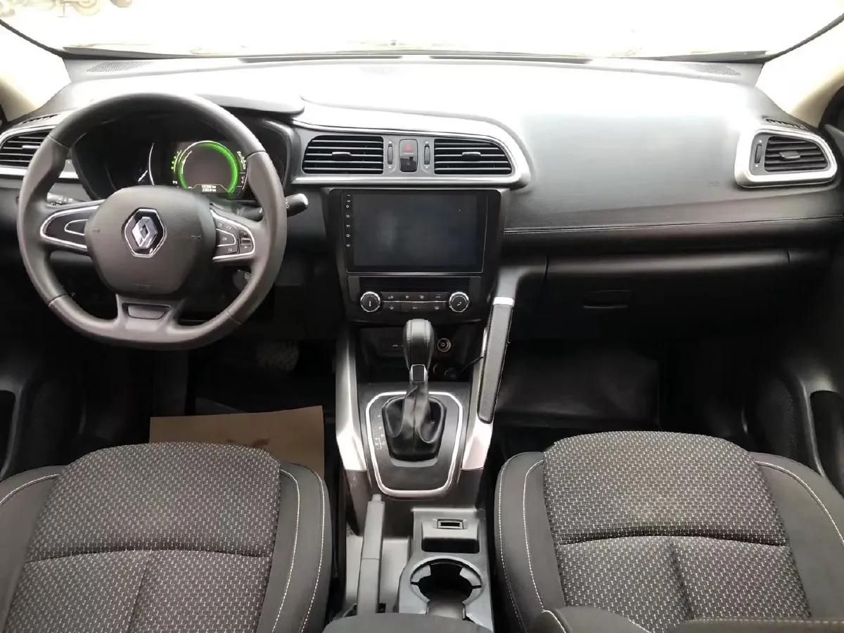 2017 Renault Kadjar 2.0L 150HP L4 CVT,autocango,china used car exporter,china ev exporter,chinese used car exporter,chinese used ev exporter
