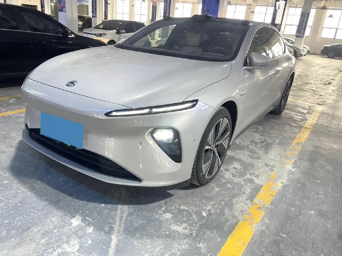 2024 NIO ET7 BEV 75KWH