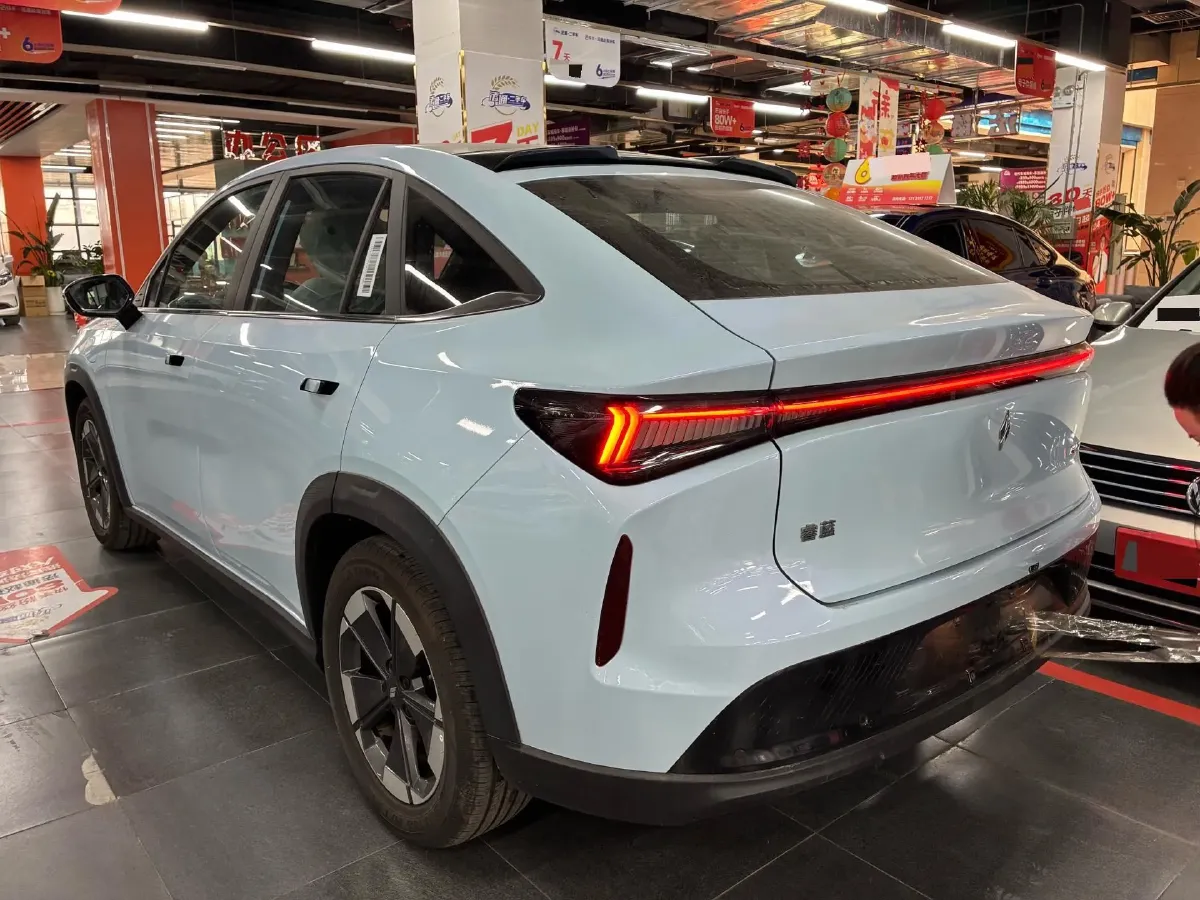2023 Livan 7 BEV 68.03KWH,autocango,china used car exporter,china ev exporter,chinese used car exporter,chinese used ev exporter