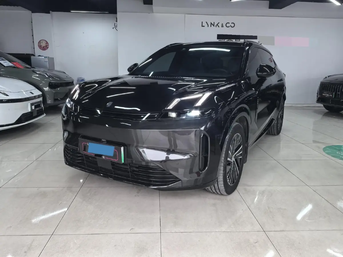 2025 LYNK&CO 08 EM-P 1.5T 163HP L4 3DHT PHEV 21.2KWH