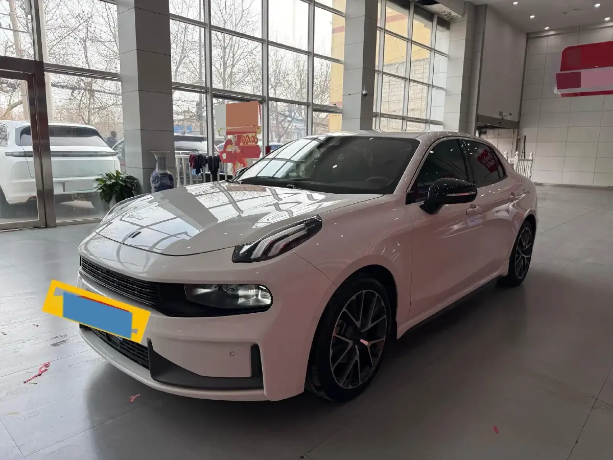 2019 LYNK&CO 03 2.0T 190HP L4 6AT