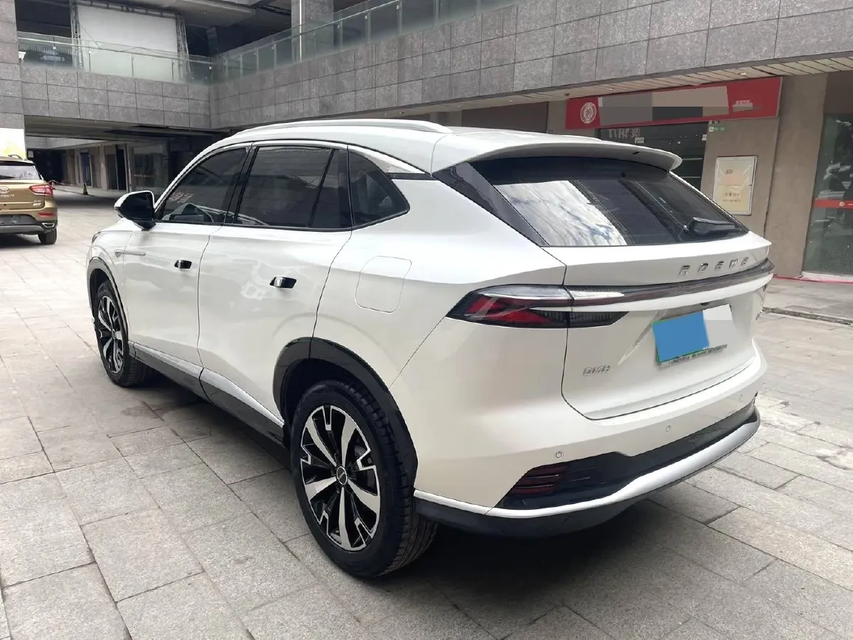 2024 Roewe D5X DMH 1.5T 150HP L4 2DHT PHEV 21.4KWH,autocango,china used car exporter,china ev exporter,chinese used car exporter,chinese used ev exporter