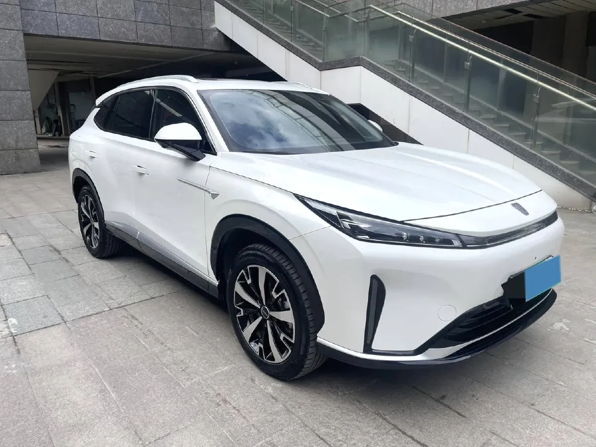 2024 Roewe D5X DMH 1.5T 150HP L4 2DHT PHEV 21.4KWH,autocango,china used car exporter,china ev exporter,chinese used car exporter,chinese used ev exporter