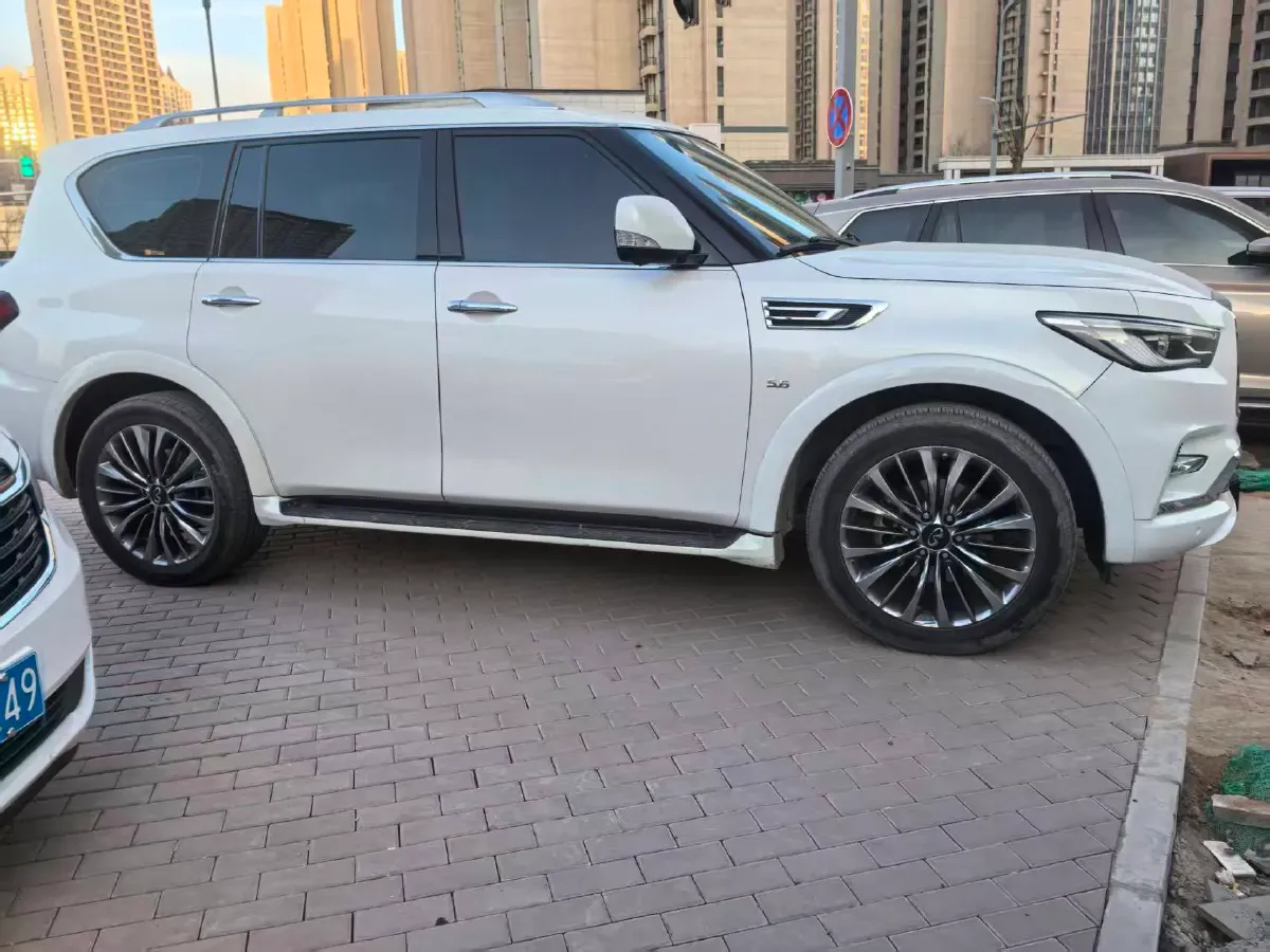 2016 Infiniti QX80 5.6L 398HP V8 7AT,autocango,china used car exporter,china ev exporter,chinese used car exporter,chinese used ev exporter