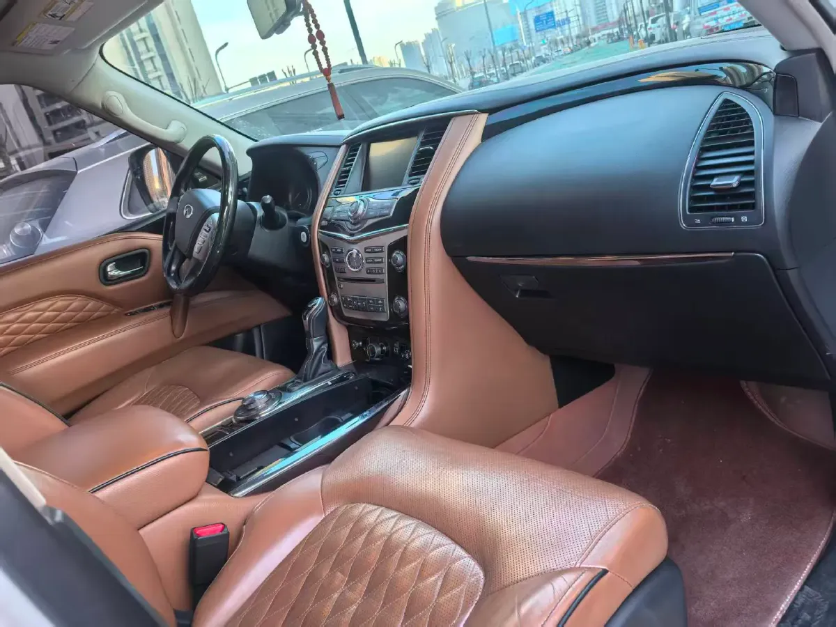 2016 Infiniti QX80 5.6L 398HP V8 7AT,autocango,china used car exporter,china ev exporter,chinese used car exporter,chinese used ev exporter