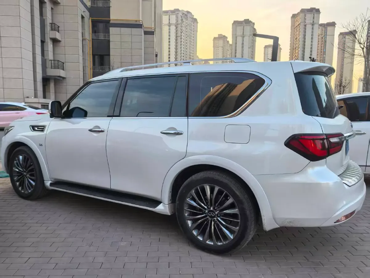 2016 Infiniti QX80 5.6L 398HP V8 7AT,autocango,china used car exporter,china ev exporter,chinese used car exporter,chinese used ev exporter