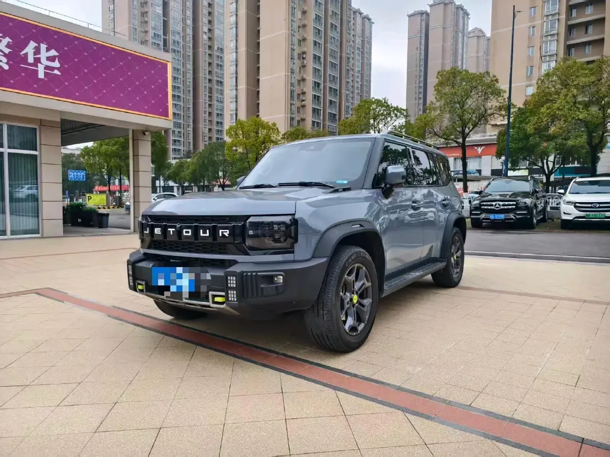 2023 Jetour Traveller 2.0T 254HP L4 7DCT