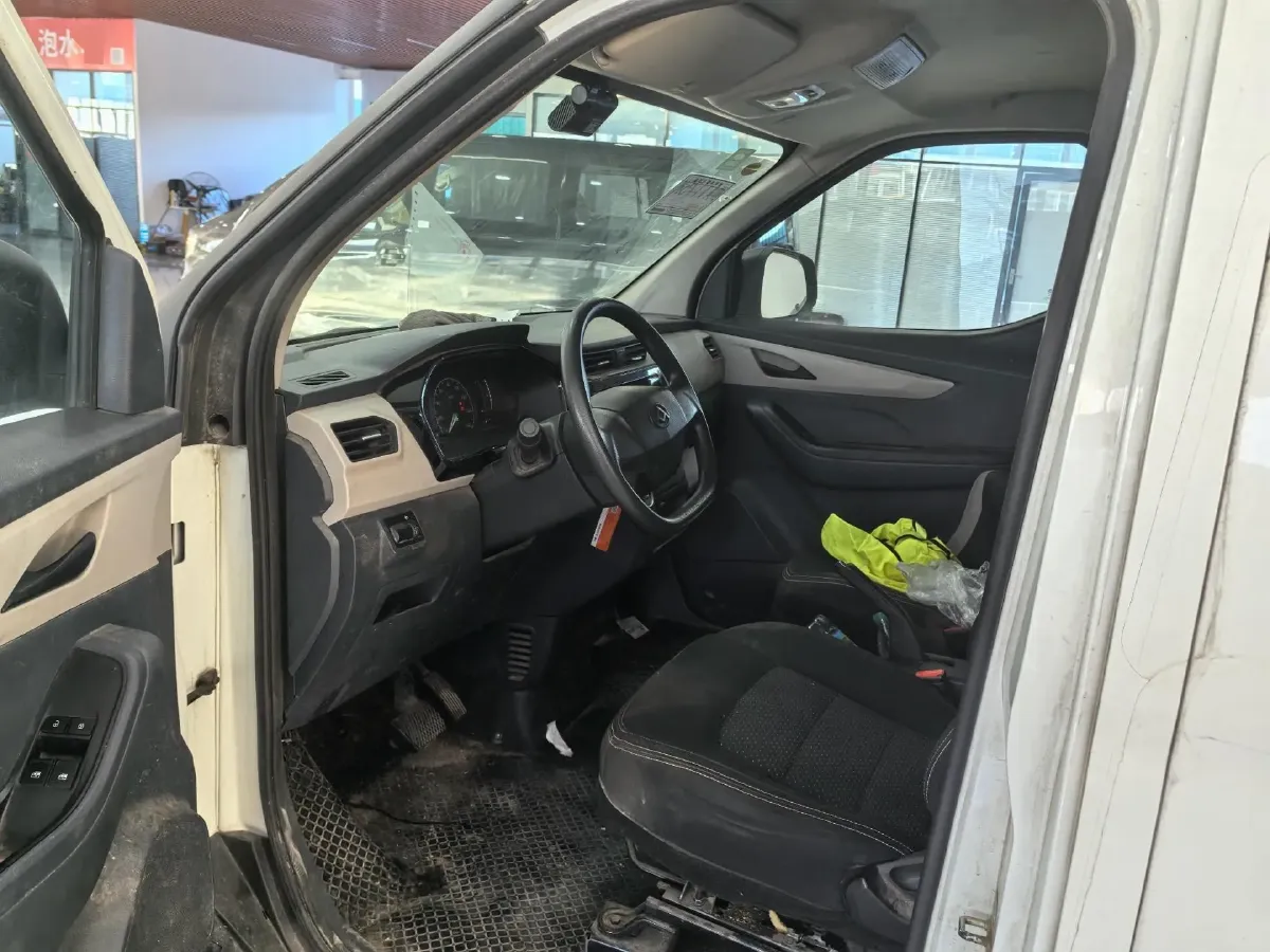 2023 MAXUS EV30 BEV 41.86KWH,autocango,china used car exporter,china ev exporter,chinese used car exporter,chinese used ev exporter