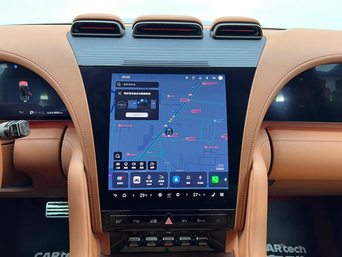 2023 YangWang U8 2.0T 272HP L4 REEV 49.05KWH,autocango,china used car exporter,china ev exporter,chinese used car exporter,chinese used ev exporter