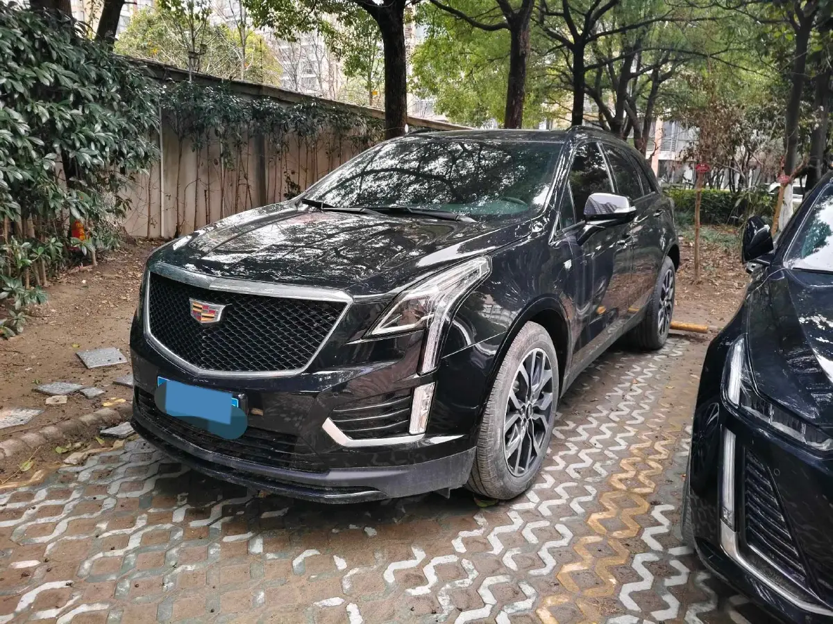 2022 Cadillac XT5 2.0T 237HP L4 9AT