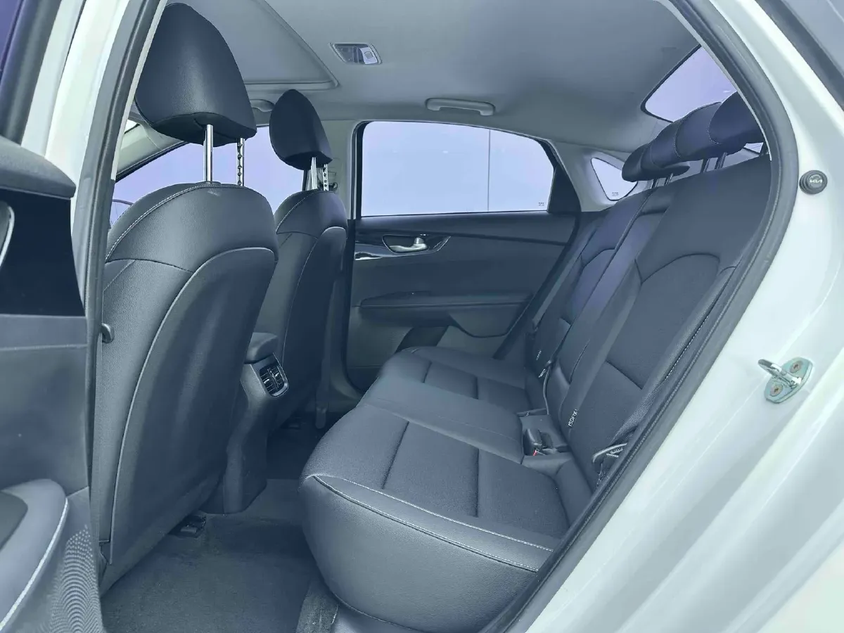 2021 Kia K3 1.5L 115HP L4 CVT,autocango,china used car exporter,china ev exporter,chinese used car exporter,chinese used ev exporter