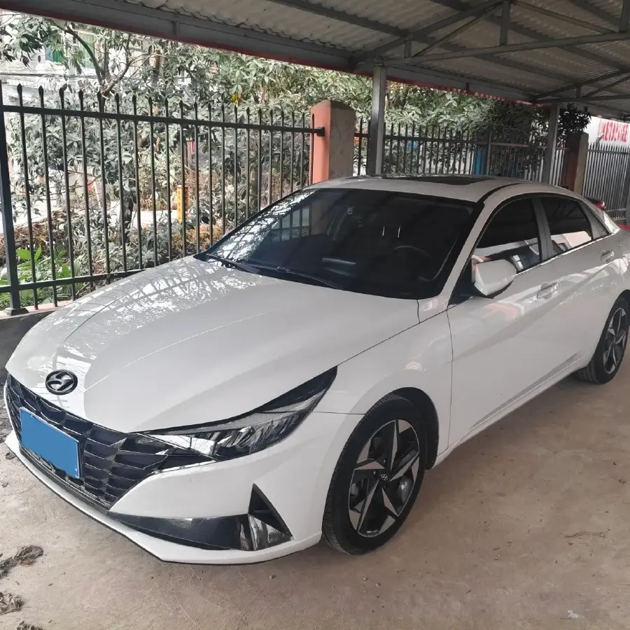 2022 Hyundai Elantra 1.5L 115HP L4 CVT