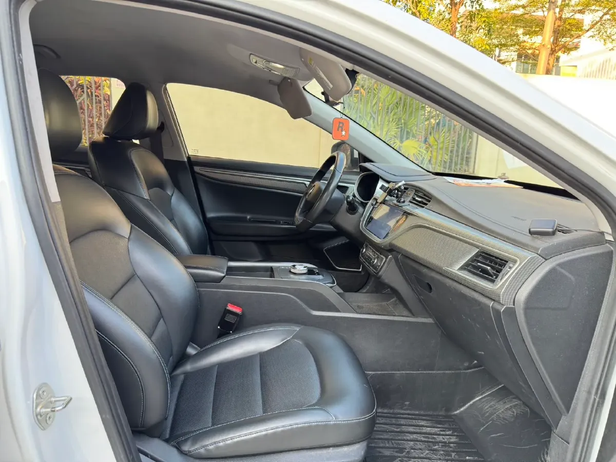 2022 Livan Maple 60s PRO BEV 51.8KWH,autocango,china used car exporter,china ev exporter,chinese used car exporter,chinese used ev exporter