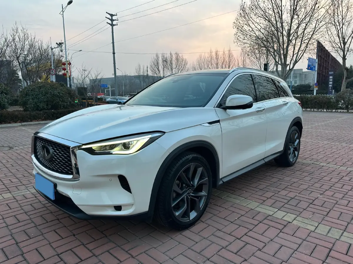 2020 Infiniti QX50 2.0T 272HP L4 CVT