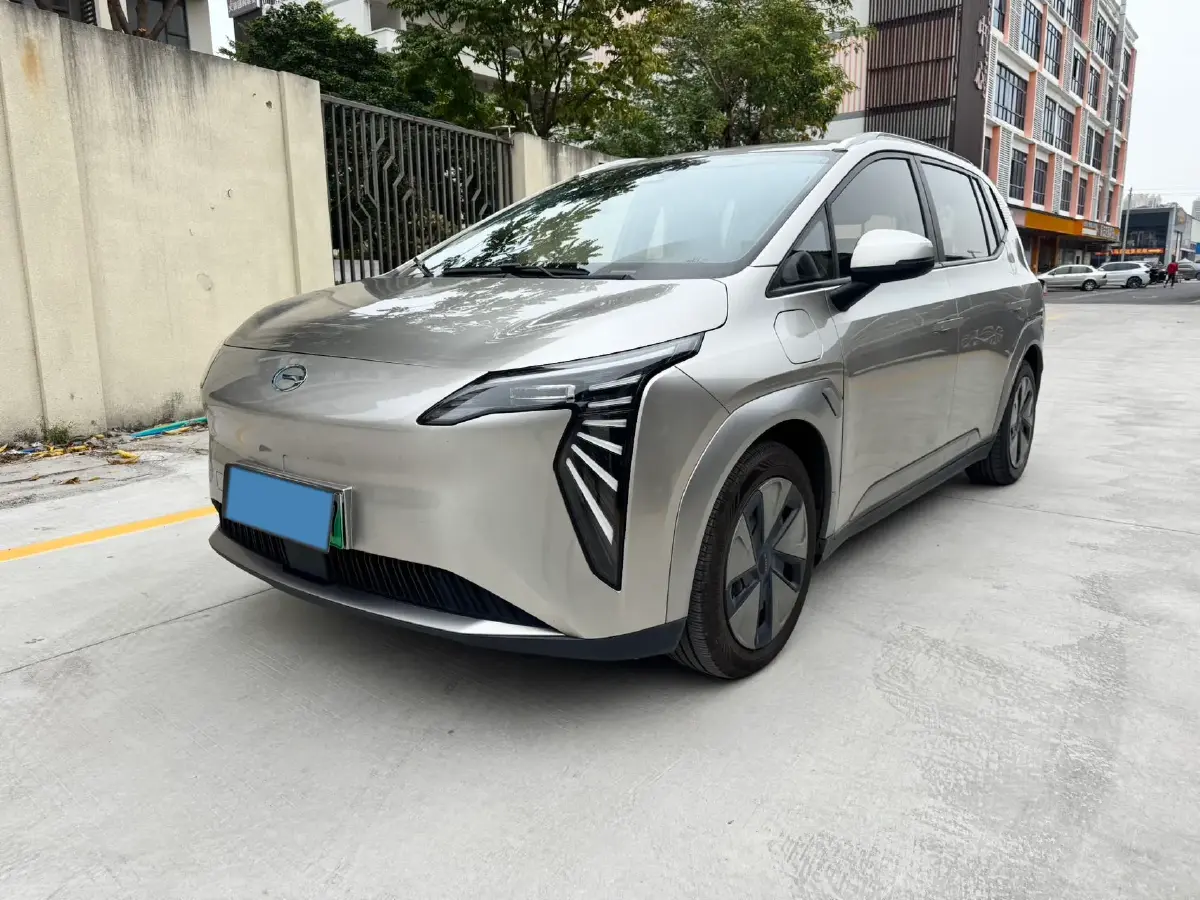 2023 Aion Y BEV 61.7KWH