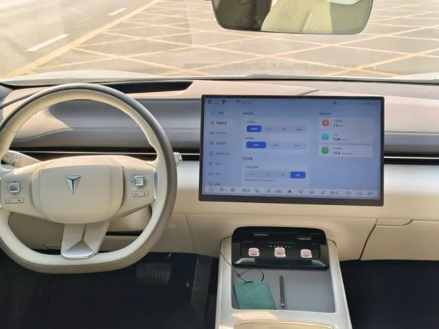 2024 Deepal L07 BEV 56.12KWH,autocango,china used car exporter,china ev exporter,chinese used car exporter,chinese used ev exporter