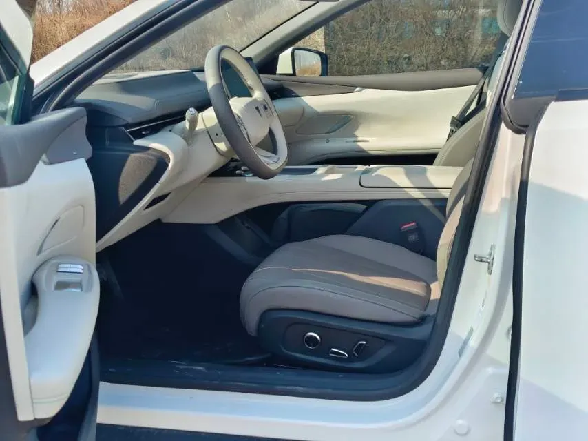 2024 Deepal L07 BEV 56.12KWH,autocango,china used car exporter,china ev exporter,chinese used car exporter,chinese used ev exporter