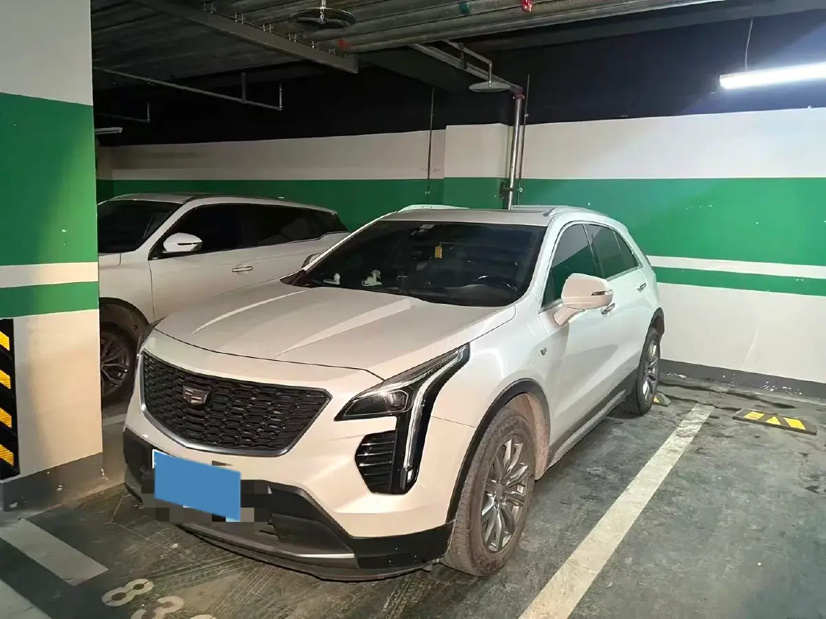 2020 Cadillac XT4 2.0T 241HP L4 9AT