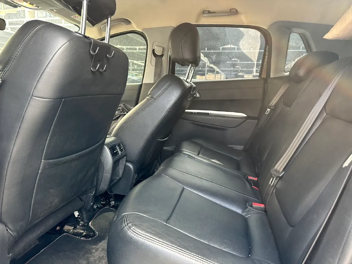 2018 Peugeot 3008 1.6T 167HP L4 6AT,autocango,china used car exporter,china ev exporter,chinese used car exporter,chinese used ev exporter