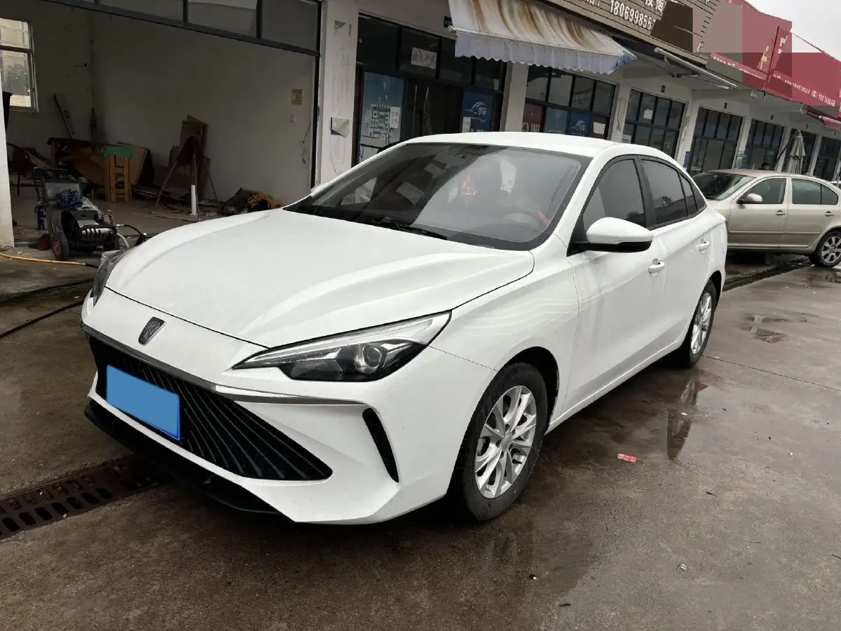 2023 Roewe i5 1.5L 129HP L4 5MT