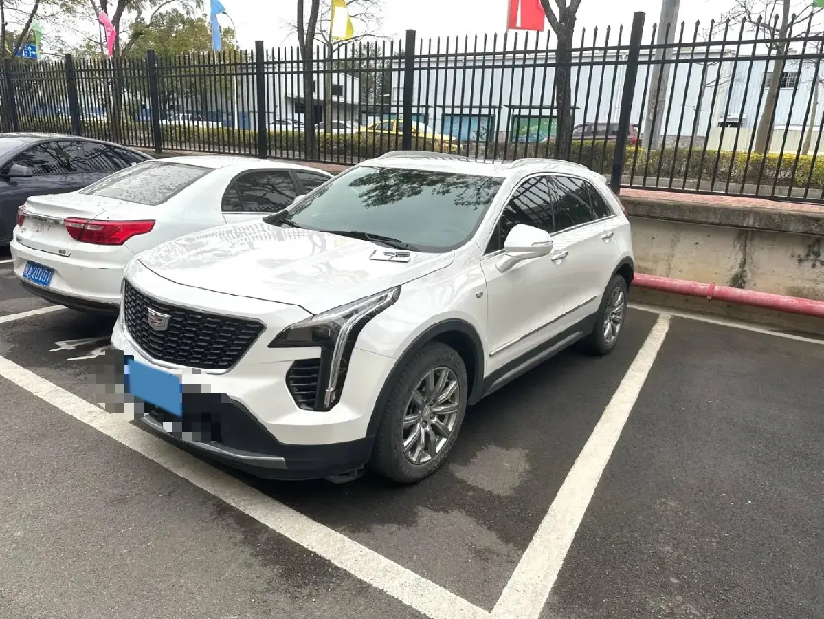2021 Cadillac XT4 2.0T 237HP L4 9AT