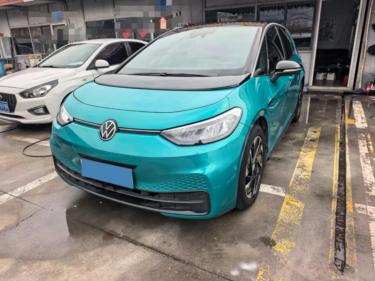 2023 Volkswagen ID.3 BEV 52.8KWH