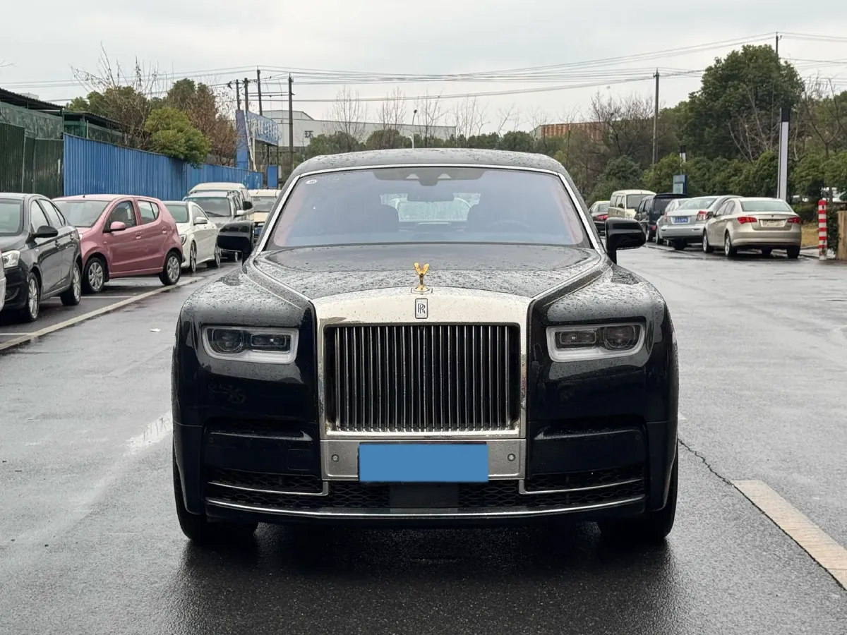 2018 Rolls-Royce Phantom 6.7T 571HP V12 8AT,autocango,china used car exporter,china ev exporter,chinese used car exporter,chinese used ev exporter
