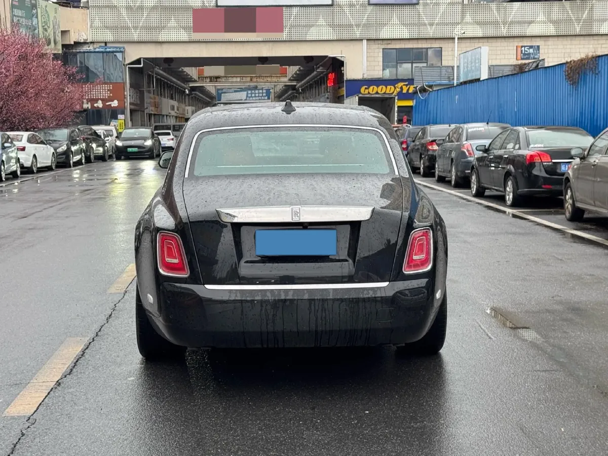 2018 Rolls-Royce Phantom 6.7T 571HP V12 8AT,autocango,china used car exporter,china ev exporter,chinese used car exporter,chinese used ev exporter