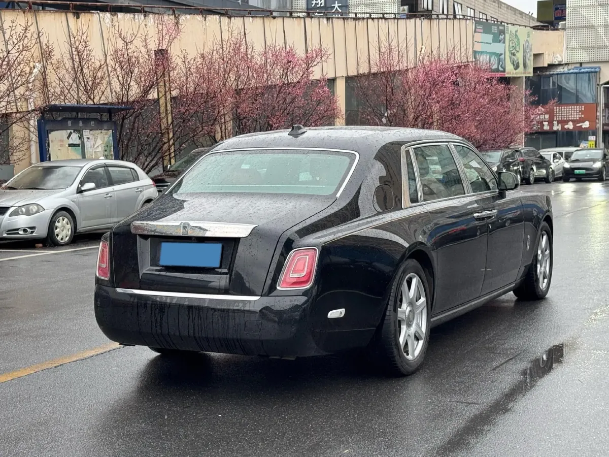 2018 Rolls-Royce Phantom 6.7T 571HP V12 8AT,autocango,china used car exporter,china ev exporter,chinese used car exporter,chinese used ev exporter