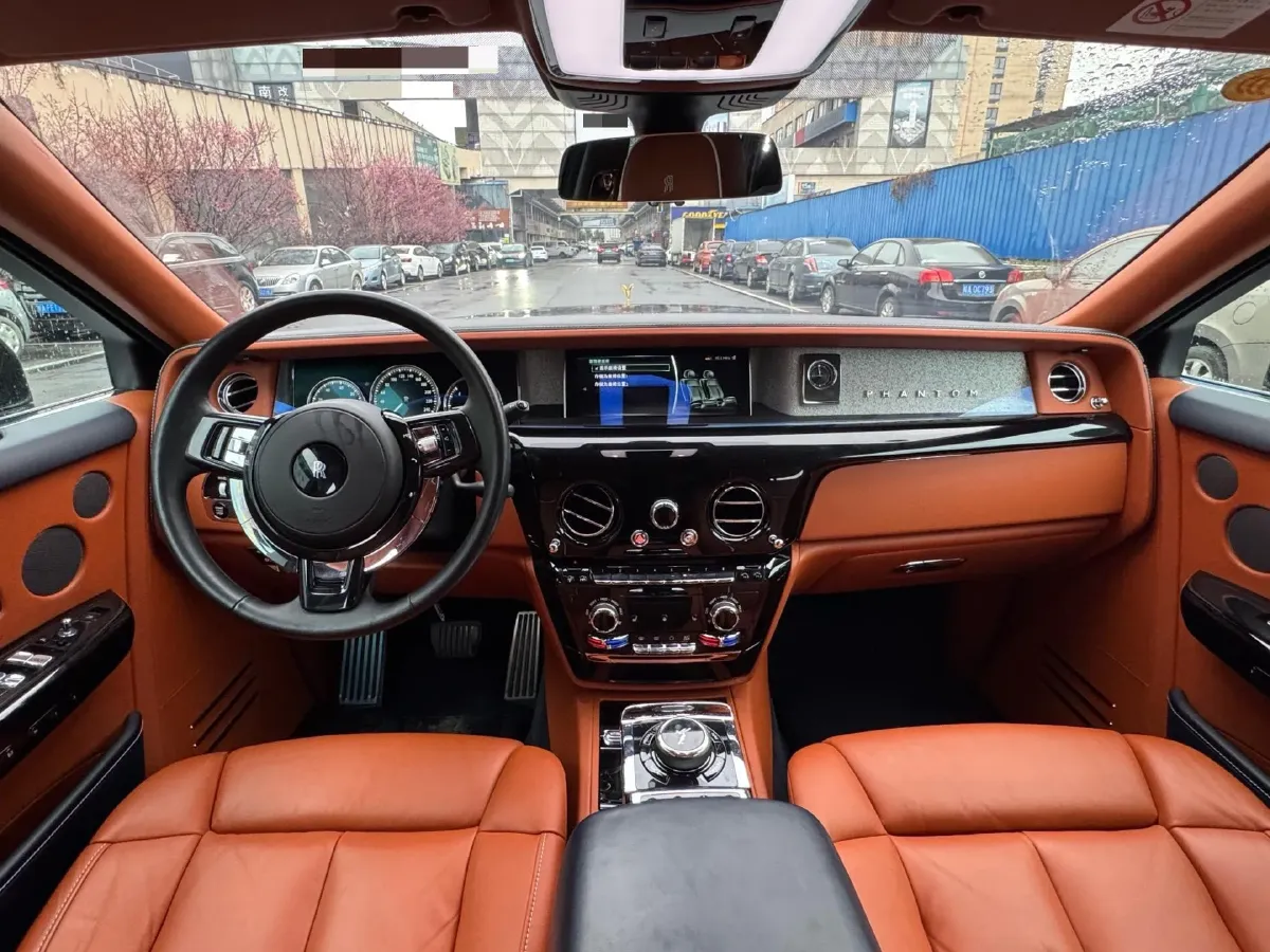 2018 Rolls-Royce Phantom 6.7T 571HP V12 8AT,autocango,china used car exporter,china ev exporter,chinese used car exporter,chinese used ev exporter