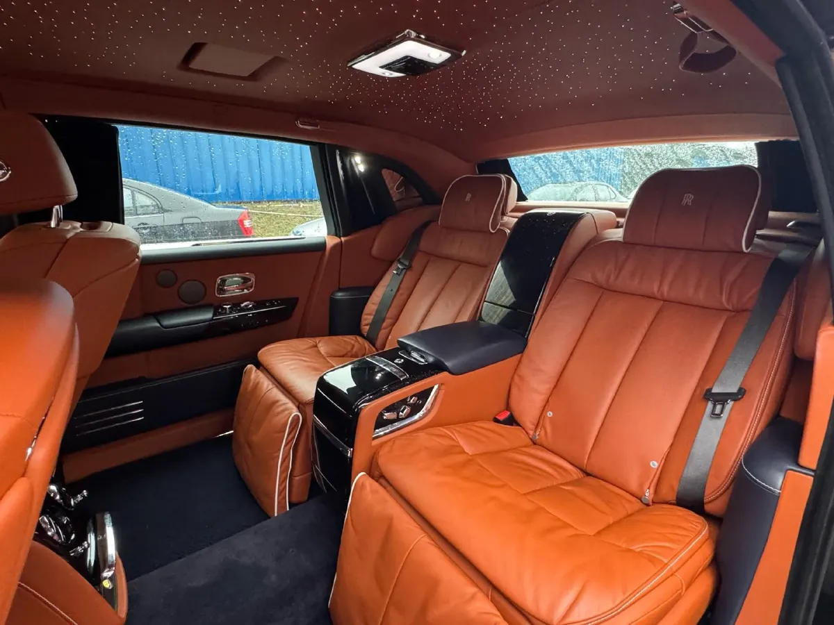 2018 Rolls-Royce Phantom 6.7T 571HP V12 8AT,autocango,china used car exporter,china ev exporter,chinese used car exporter,chinese used ev exporter