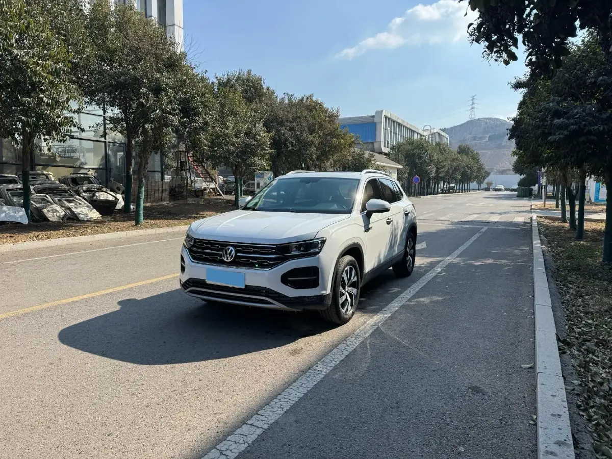 2020 Volkswagen Tayron 2.0T 186HP L4 7DCT