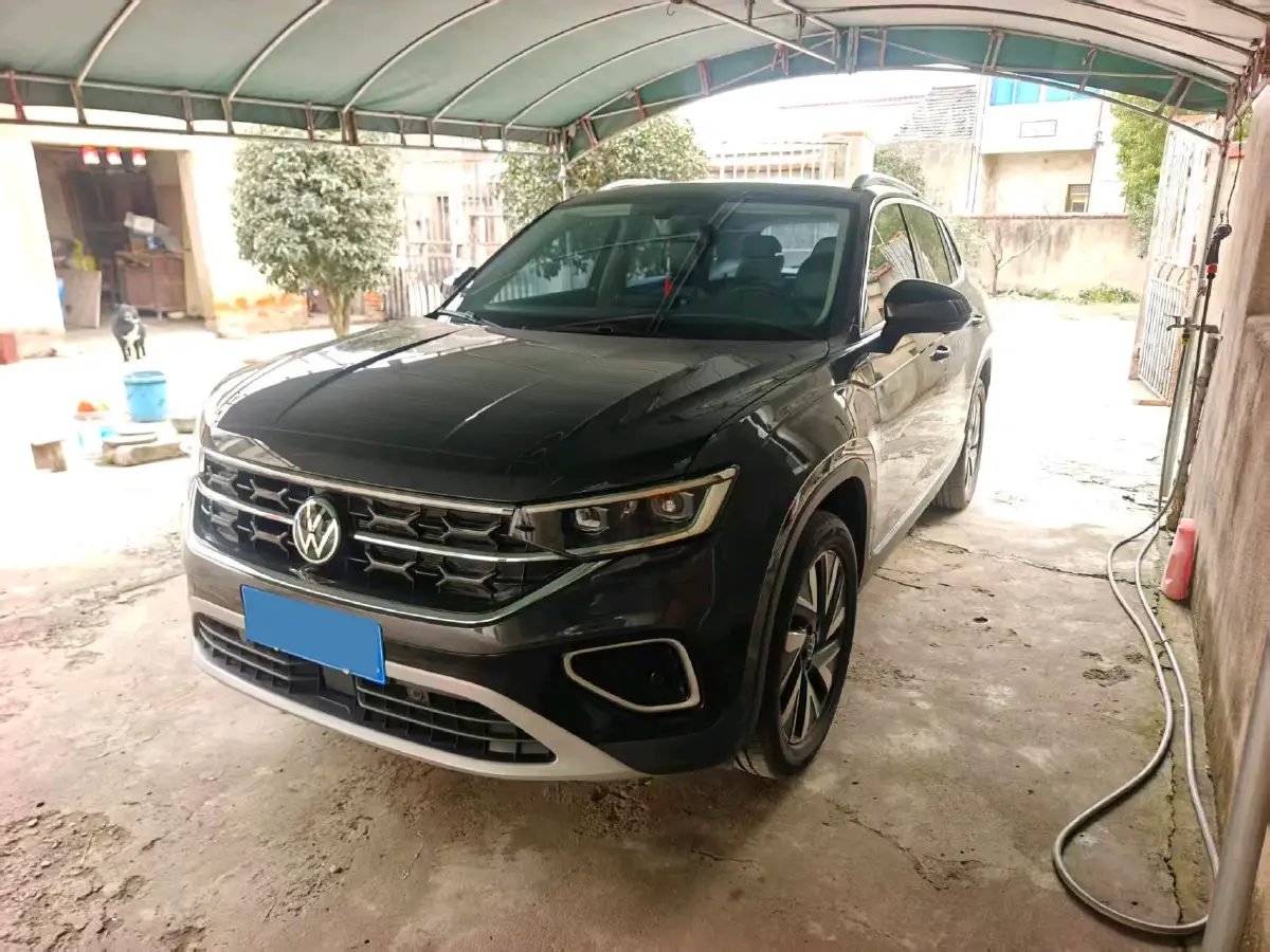 2025 Volkswagen Tayron 2.0T 186HP L4 7DCT