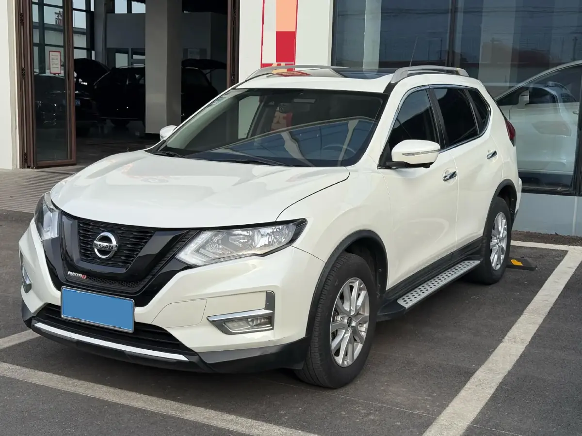 2021 Nissan X-Trail 2.0L 151HP L4 CVT