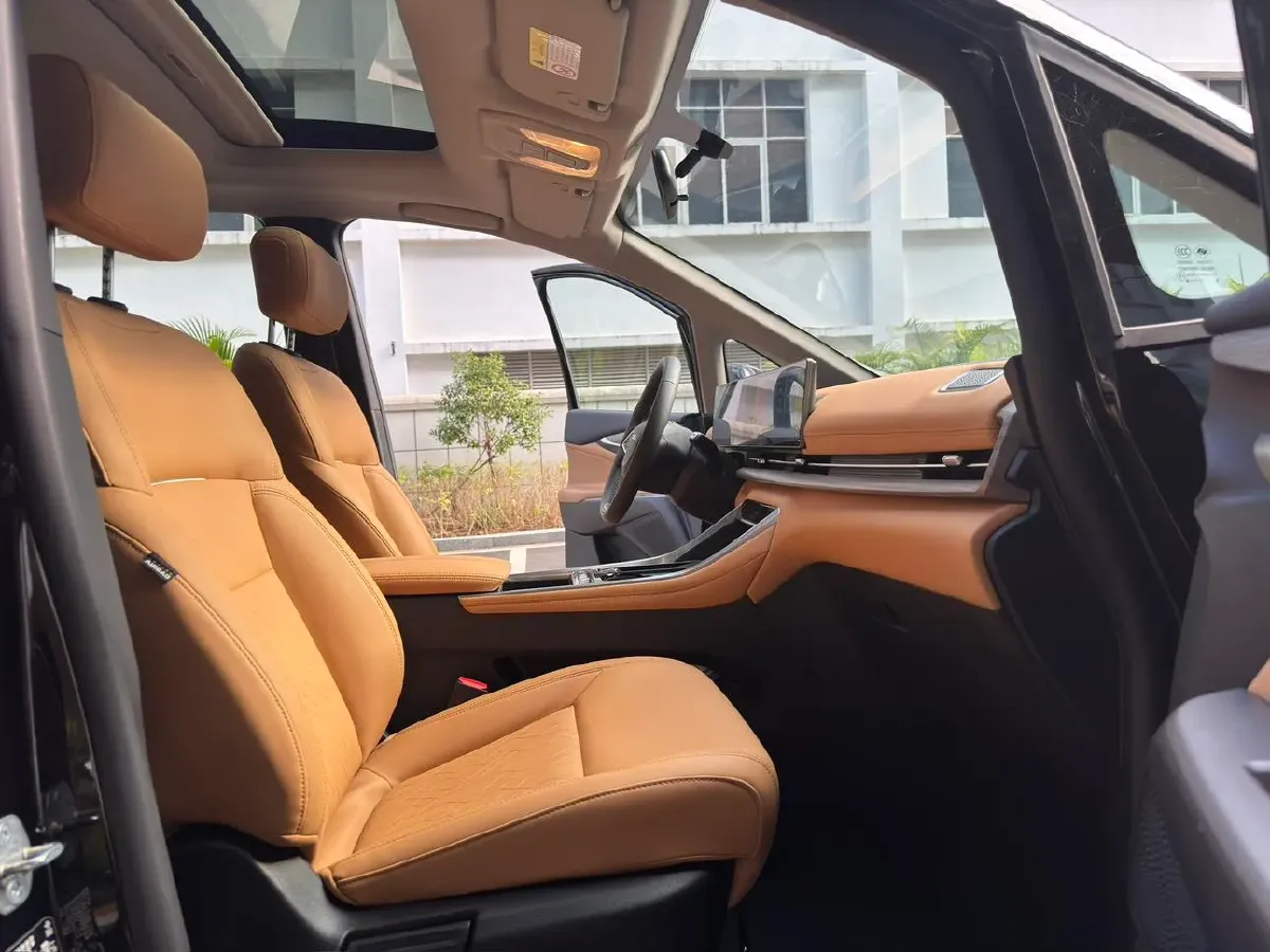 2025 MAXUS G50 PHEV 1.5L 98HP L4 1DHT PHEV 18.65KWH,autocango,china used car exporter,china ev exporter,chinese used car exporter,chinese used ev exporter