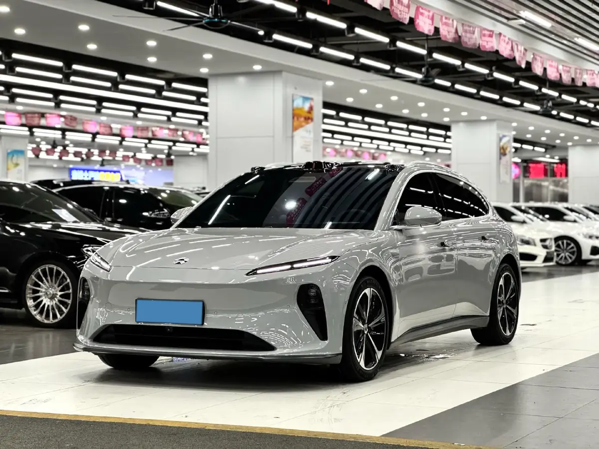 2023 NIO ET5T BEV 75KWH