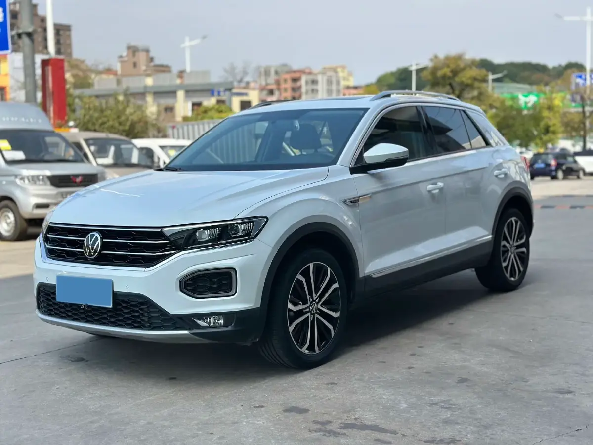 2022 Volkswagen T-Roc 1.4T 150HP L4 7DCT
