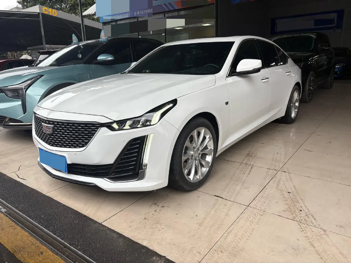 2022 Cadillac CT5 2.0T 237HP L4 10AT