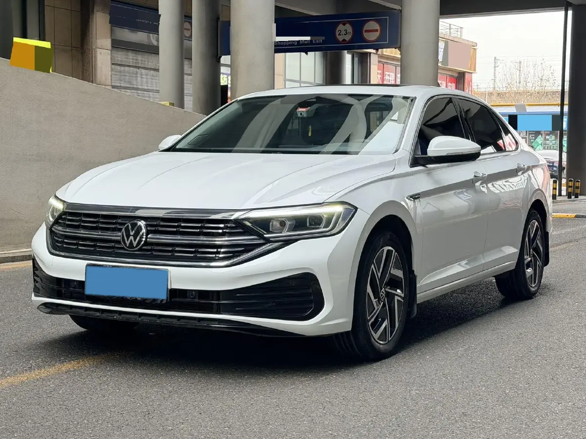 2023 Volkswagen Sagitar 1.4T 150HP L4 7DCT