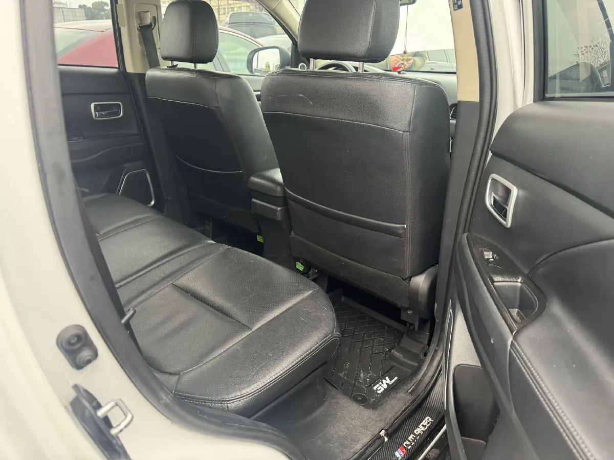 2018 Mitsubishi Outlander 2.0L 166HP L4 CVT,autocango,china used car exporter,china ev exporter,chinese used car exporter,chinese used ev exporter