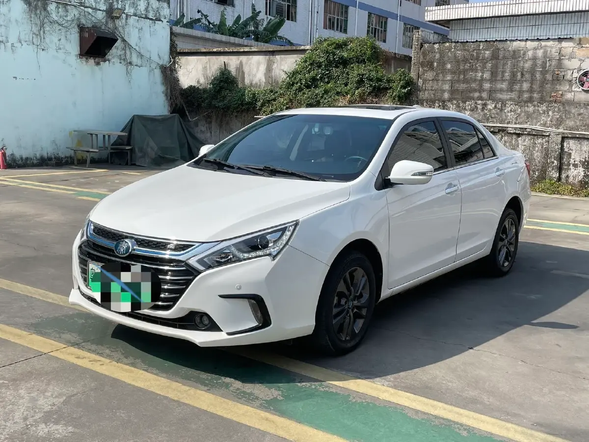 2018 BYD Qin 1.5T 154HP L4 6DCT PHEV 15.2KWH