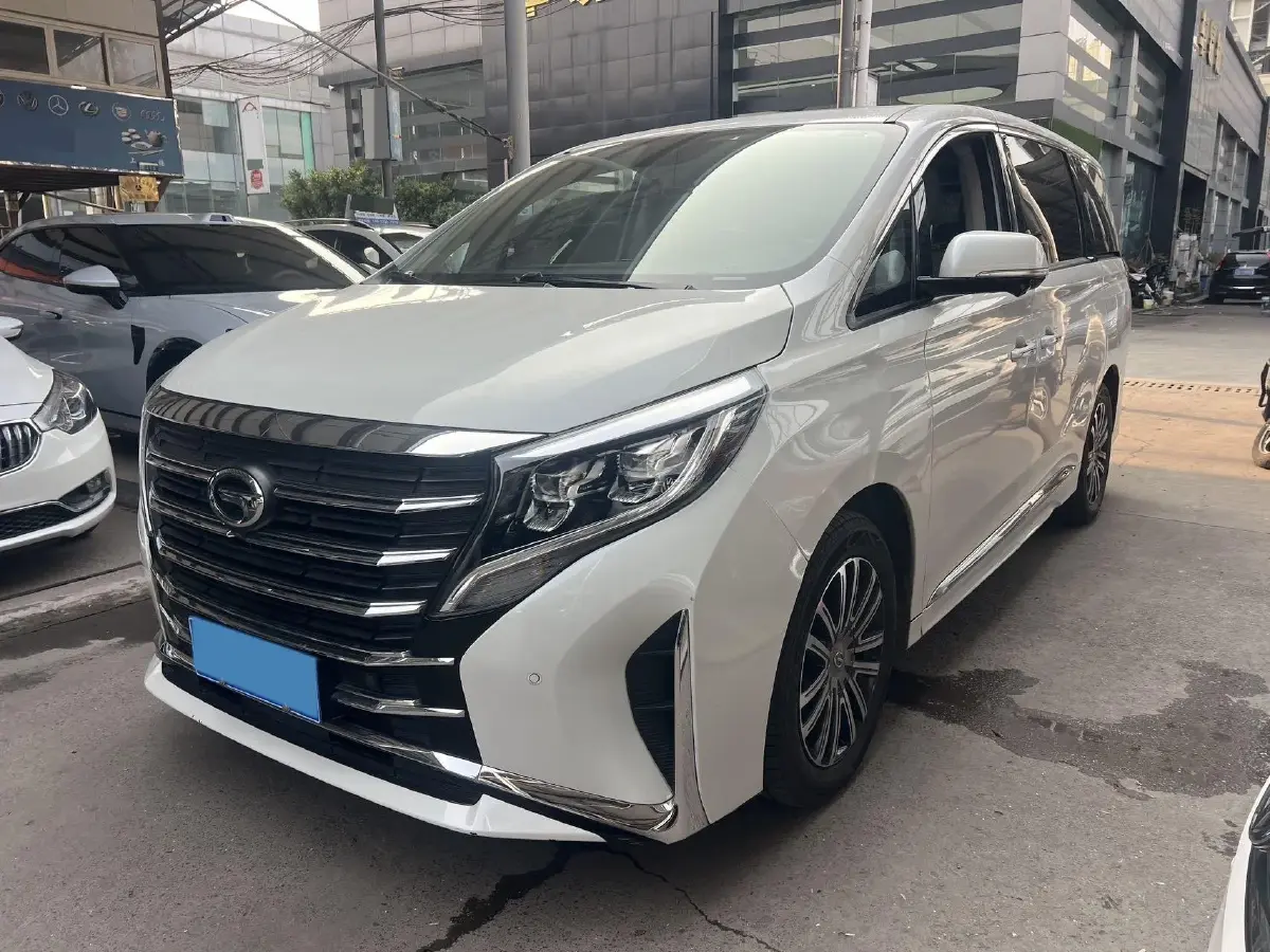 2021 GAC Trumpchi M8 2.0T 252HP L4 8AT
