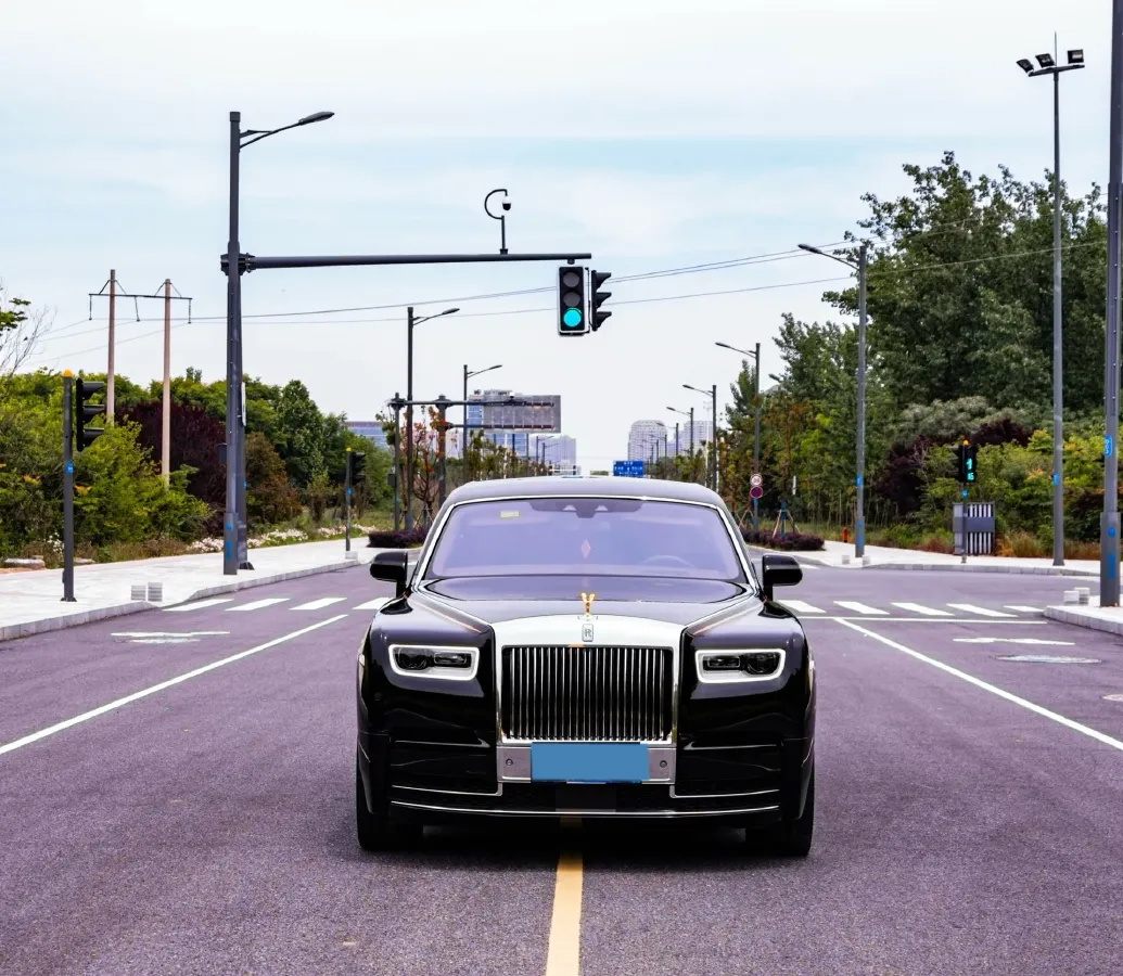 2018 Rolls-Royce Phantom 6.7T 571HP V12 8AT,autocango,china used car exporter,china ev exporter,chinese used car exporter,chinese used ev exporter