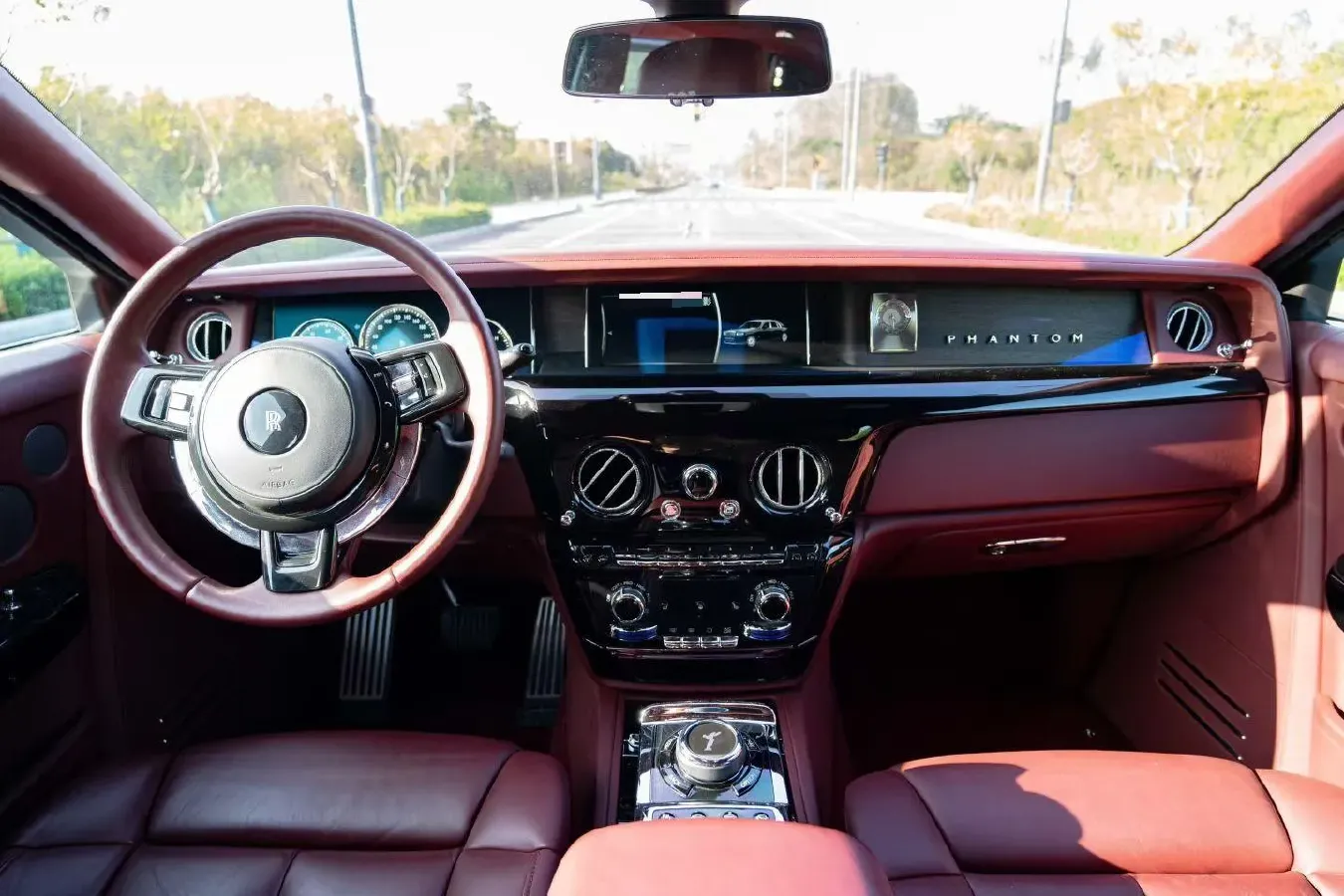 2018 Rolls-Royce Phantom 6.7T 571HP V12 8AT,autocango,china used car exporter,china ev exporter,chinese used car exporter,chinese used ev exporter