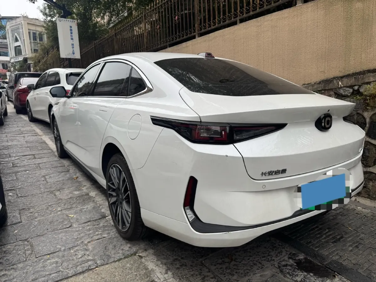 2024 ChangAn QiYuan A05 1.5L 110HP L4 E-CVT PHEV 18.99KWH,autocango,china used car exporter,china ev exporter,chinese used car exporter,chinese used ev exporter