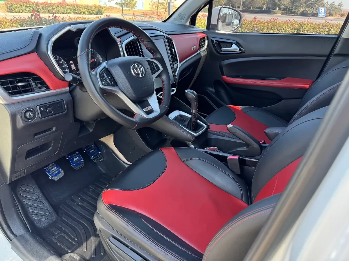 2017 BAW Battle Flag Pickup 2.8T 102HP L4 5MT,autocango,china used car exporter,china ev exporter,chinese used car exporter,chinese used ev exporter