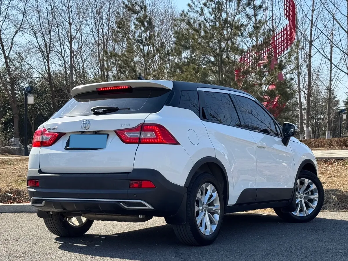 2017 BAW Battle Flag Pickup 2.8T 102HP L4 5MT,autocango,china used car exporter,china ev exporter,chinese used car exporter,chinese used ev exporter