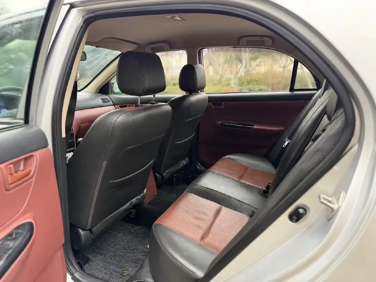 2013 FAW Vita V5 1.5L 102HP L4 5MT,autocango,china used car exporter,china ev exporter,chinese used car exporter,chinese used ev exporter