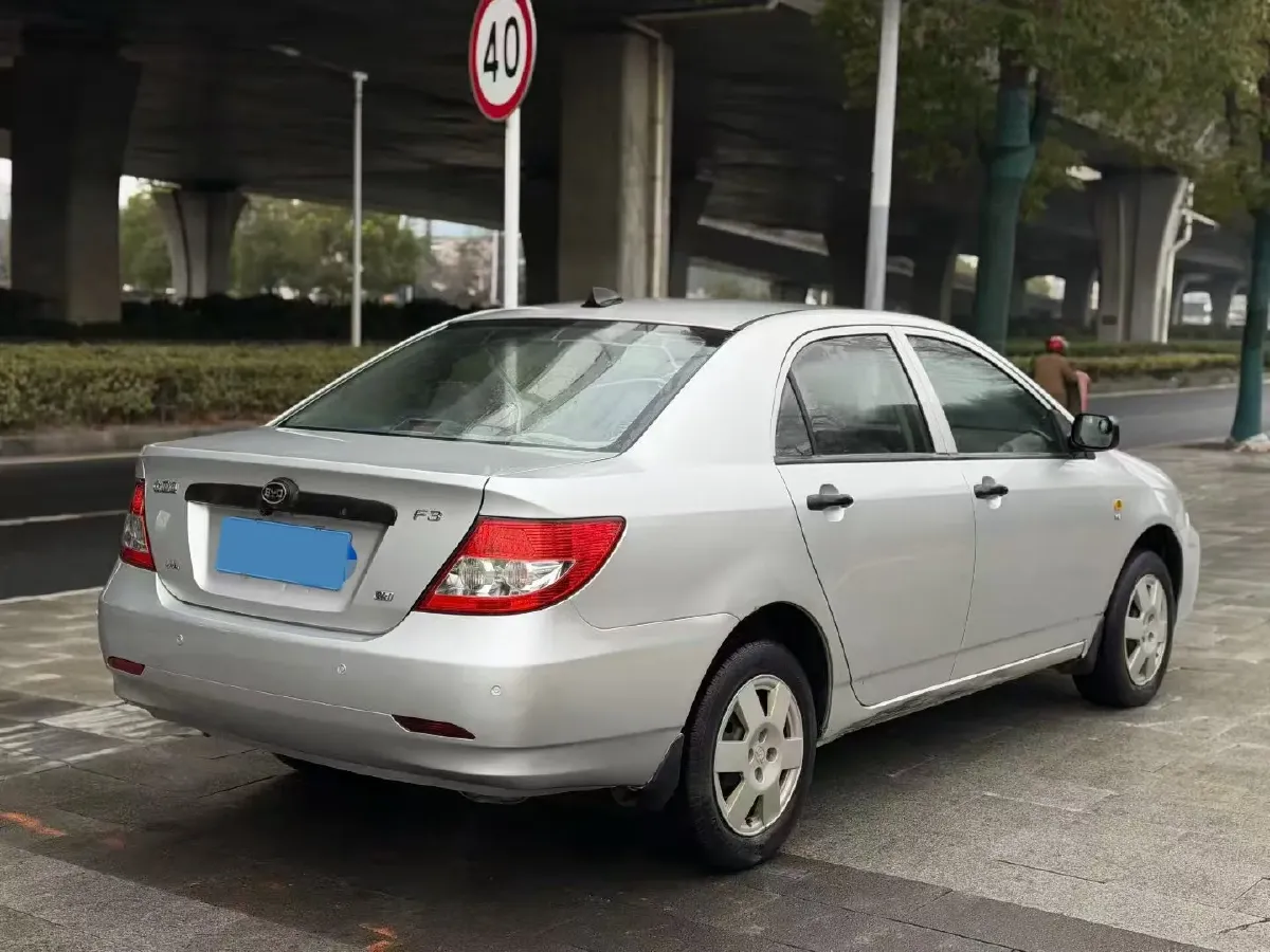 2013 FAW Vita V5 1.5L 102HP L4 5MT,autocango,china used car exporter,china ev exporter,chinese used car exporter,chinese used ev exporter