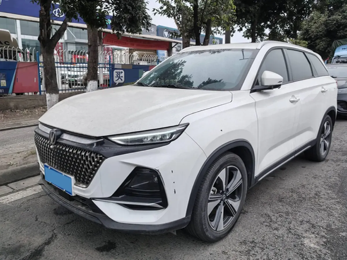2024 ChangAn X7 PLUS 1.5T 188HP L4 7DCT,autocango,china used car exporter,china ev exporter,chinese used car exporter,chinese used ev exporter